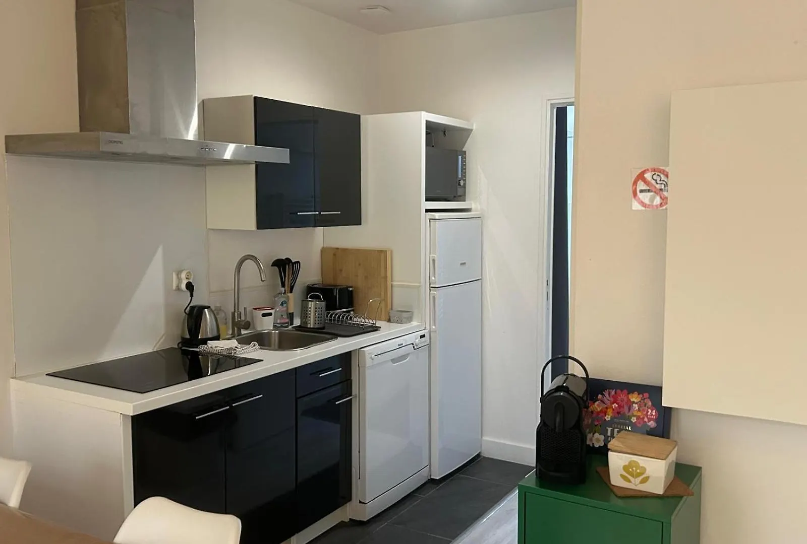 Apartment Poppy-Ideally located, Next station,Gd Palais&City Lille